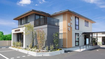 玉泉院家族葬邸宅中島